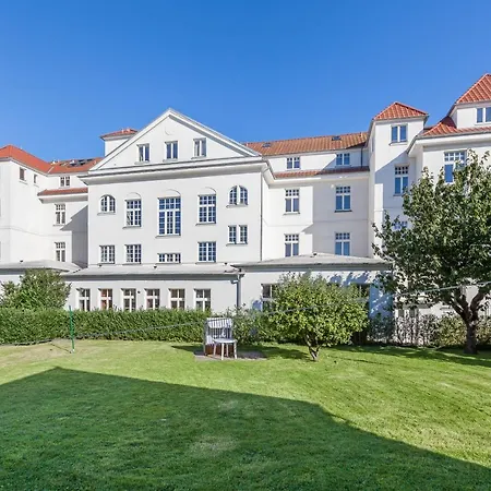 Haus Am Park 34 公寓 *